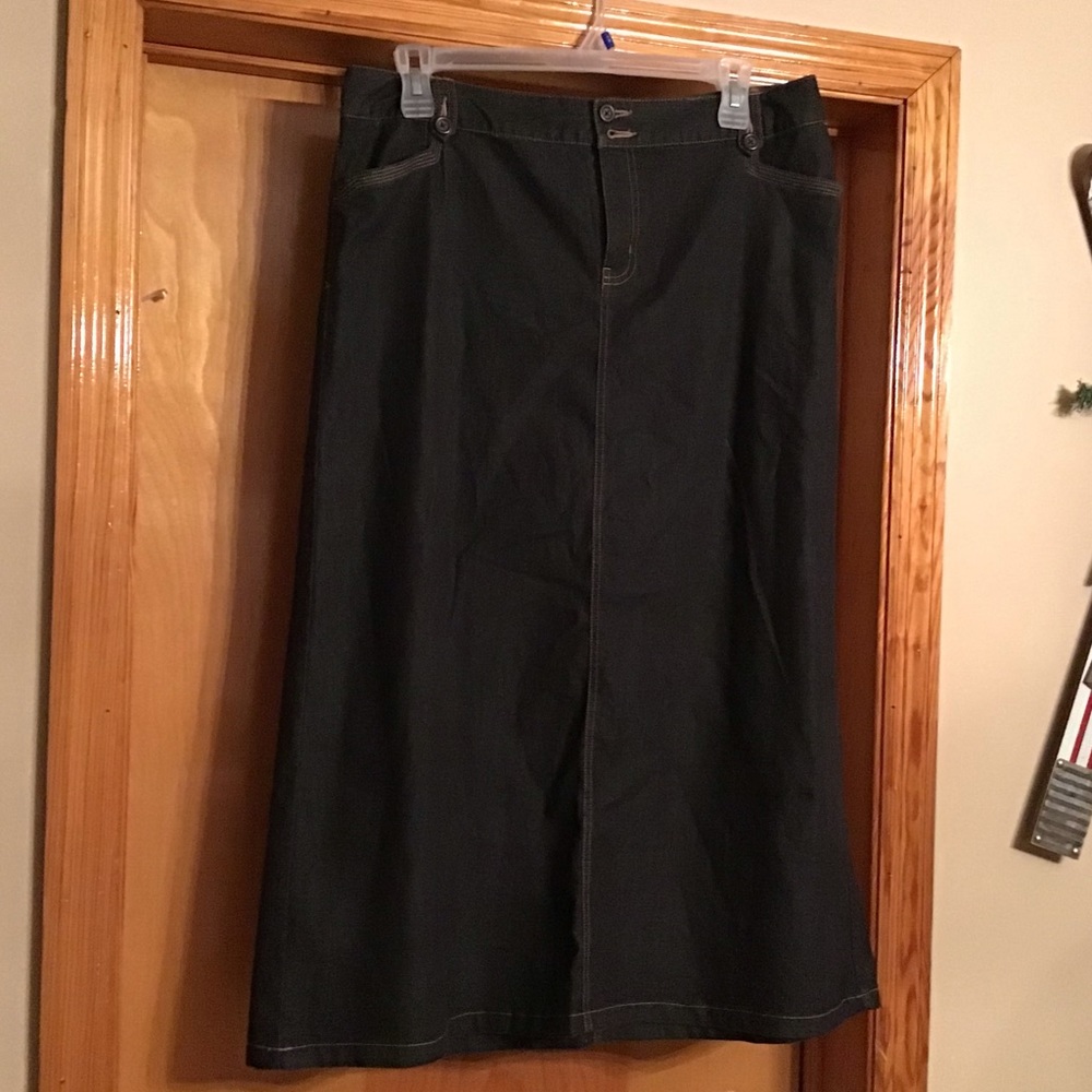 Long denim skirt!